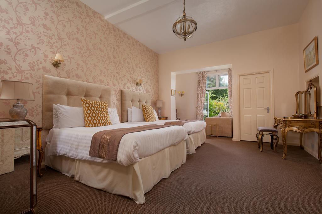 Fox & Hounds Country Hotel Chulmleigh Kültér fotó