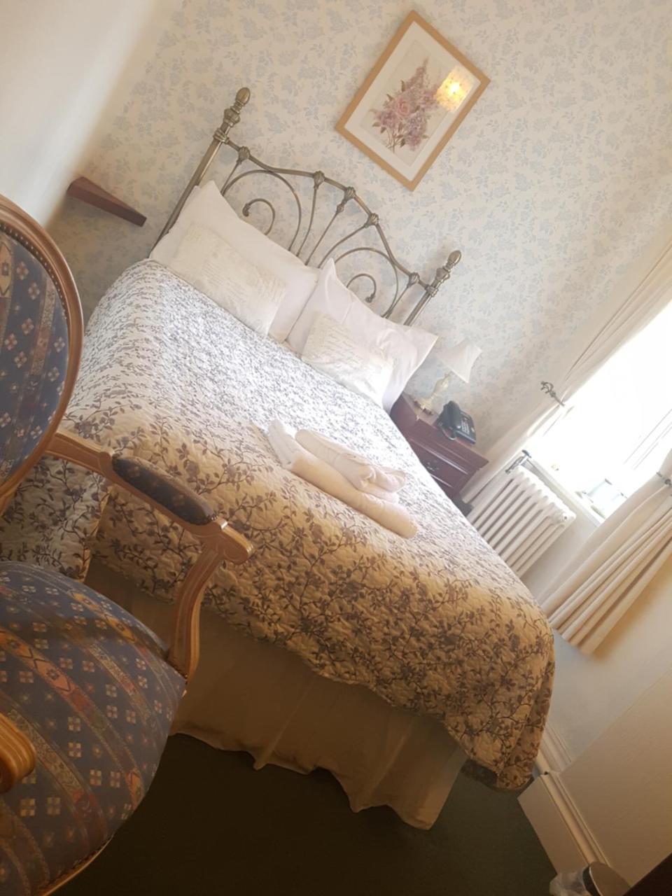 Fox & Hounds Country Hotel Chulmleigh Kültér fotó